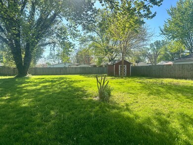 5025 Adkins St, Columbus, IN 47201 - photo 2