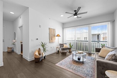 Hardwood floors and ceiling fan