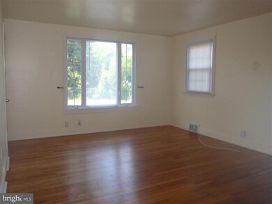 100 Moore Rd, Wallingford, PA 19086 - photo 2