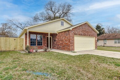 7022 Eastwood St, Houston, TX 77021 - photo 5