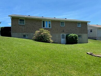 3125 Terrace Cir, Whitehall, PA 18052 - photo 6