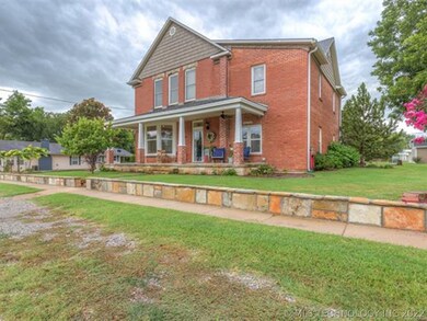 323 S Cherokee Ave, Haskell, OK 74436 - photo 2