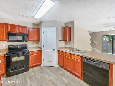 4801 Playschool Dr, Jacksonville, FL 32210 - photo 4