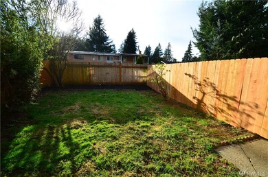20510 76th Ave W unit B, Edmonds, WA 98026 - photo 2