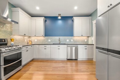 132 Sewall Ave unit C, Brookline, MA 02446 - photo 3