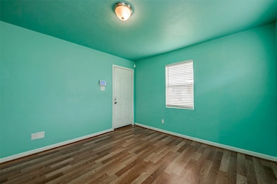 3940 King St, Houston, TX 77026 - photo 3