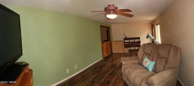 005_Living Room