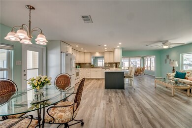 4920 Gulfgate Ln, Saint James City, FL 33956 - photo 4