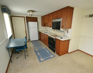 3317 N Locust St, Muncie, IN 47304 - photo 6