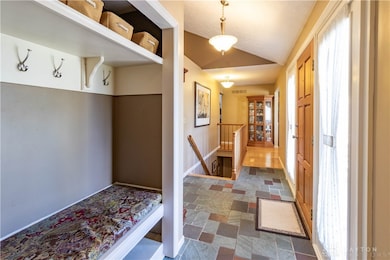 6041 Shadow Lawn Dr, Morrow, OH 45152 - photo 5