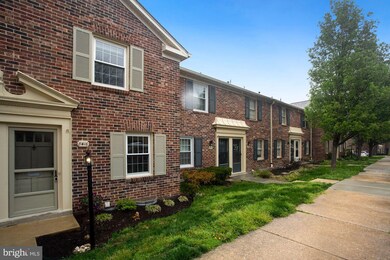 8416 Penshurst Dr unit 591, Springfield, VA 22152 - photo 3