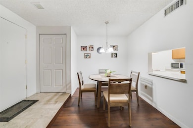 Dining Area Foyer
