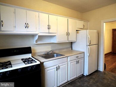 3325 Elbert St, Baltimore, MD 21229 - photo 7