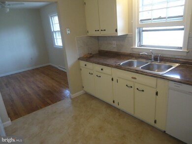 19 S Mill Rd, Princeton Junction, NJ 08550 - photo 6