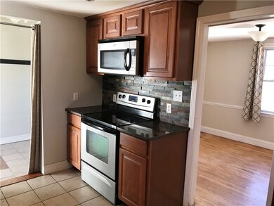 11 Enfield Rd, Warwick, RI 02886 - photo 3