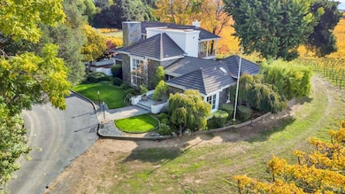 1041 Las Amigas Rd, Napa, CA 94559 - photo 2