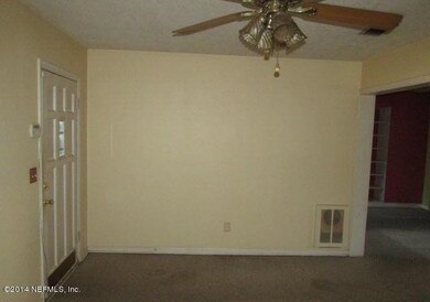 5446 Attleboro St, Jacksonville, FL 32205 - photo 2