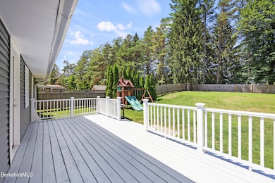 198 Allengate Ave, Pittsfield, MA 01201 - photo 6