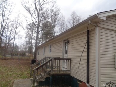 25054 Oxford Rd, Ruther Glen, VA 22546 - photo 7