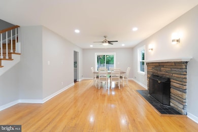 9211 Bells Mill Rd, Potomac, MD 20854 - photo 5