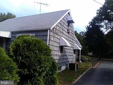 1142 Parkway Ave, Ewing, NJ 08628 - photo 4