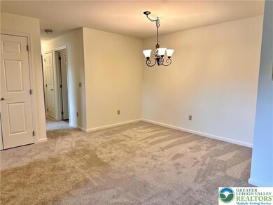 938 Cold Spring Rd unit 11, Allentown, PA 18103 - photo 4