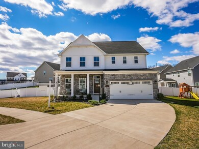 7480 Flag Point Ct, Manassas, VA 20109 - photo 2