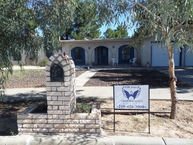 432 Linger Ln, Horizon City, TX 79928 - photo 2