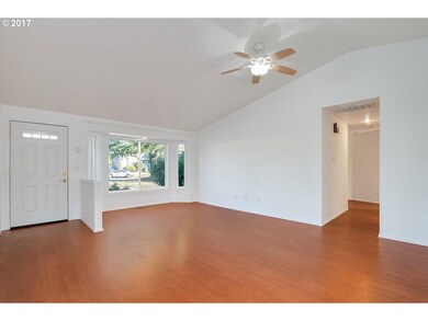 Living Room-Vaulted Ceilings