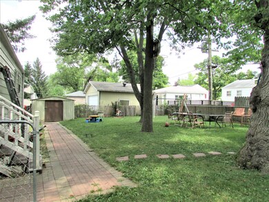 2019 Indian Rd unit 2, Waukegan, IL 60087 - photo 2