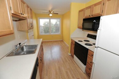 7318 Sauerkraut Ln unit G, MacUngie, PA 18062 - photo 3