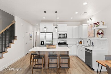 27-web-or-mls-524 Bailey Ln 3-11