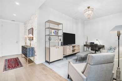 Saltaire unit 2204, St. Petersburg, FL 33701 - photo 4