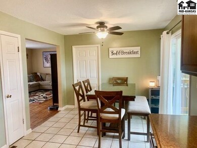 1116 Eastmoor Dr, McPherson, KS 67460 - photo 6