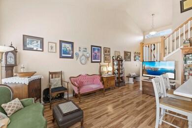 332 Live Oak Loop, Central Point, OR 97502 - photo 6