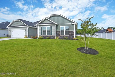 3-web-or-mls-2732 Luna Lane-00003