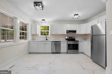 1271 Hayes St, Madison, GA 30650 - photo 3