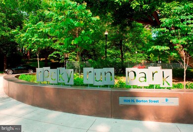 The Williamsburg unit PH05, Arlington, VA 22201 - photo 7