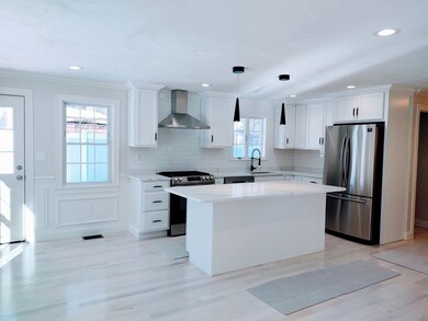 21 Lakeside Ave, Hudson, MA 01749 - photo 5