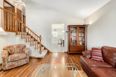 2141 Elmira Ave, Des Plaines, IL 60018 - photo 3