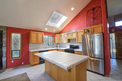 20440 Rocky Top Ct, Bend, OR 97702 - photo 7