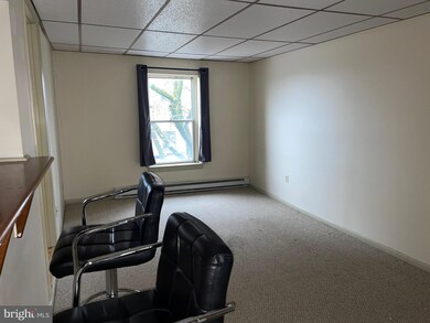 131 E State St unit 4, Kennett Square, PA 19348 - photo 6