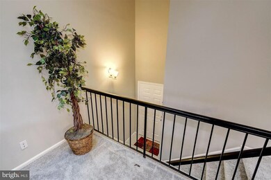 12891 Grays Pointe Rd unit C, Fairfax, VA 22033 - photo 3