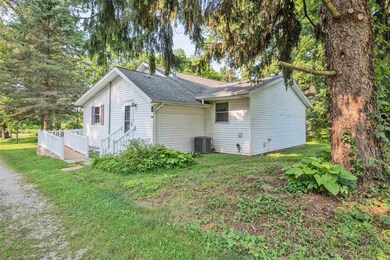 828 W 200 S, Albion, IN 46701 - photo 7