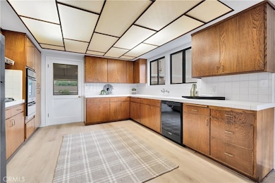 907 Lilienthal Ln, Redondo Beach, CA 90278 - photo 4