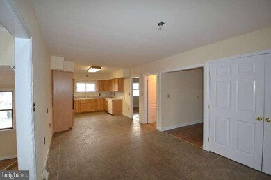 278 Runnymeade Rd, Bunker Hill, WV 25413 - photo 6