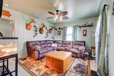 1808 E 27th St, Des Moines, IA 50317 - photo 7