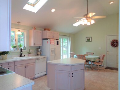 4 Dominic Dr, Salem, NH 03079 - photo 3