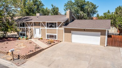 5608 Holmes Dr, Farmington, NM 87402 - photo 2