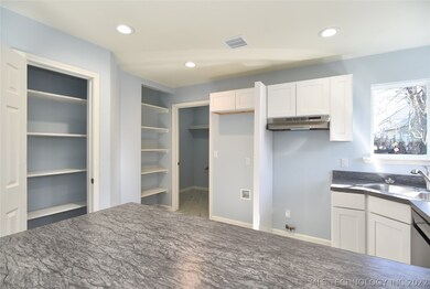 115 S Independence St, Sapulpa, OK 74066 - photo 6